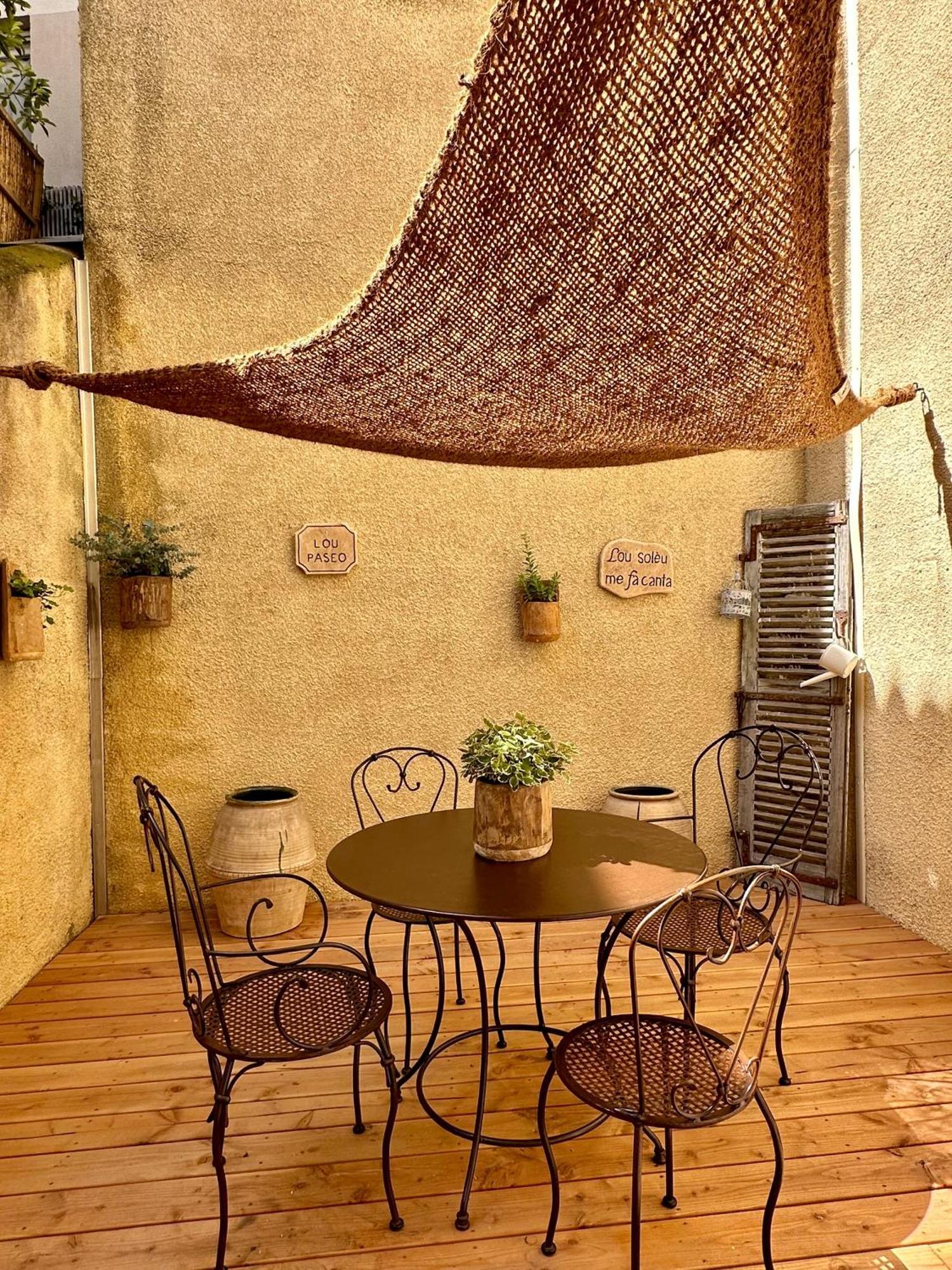 Lou Paseo : Appartement Brocante Centre Historique L'Isle-sur-la-Sorgue Kültér fotó