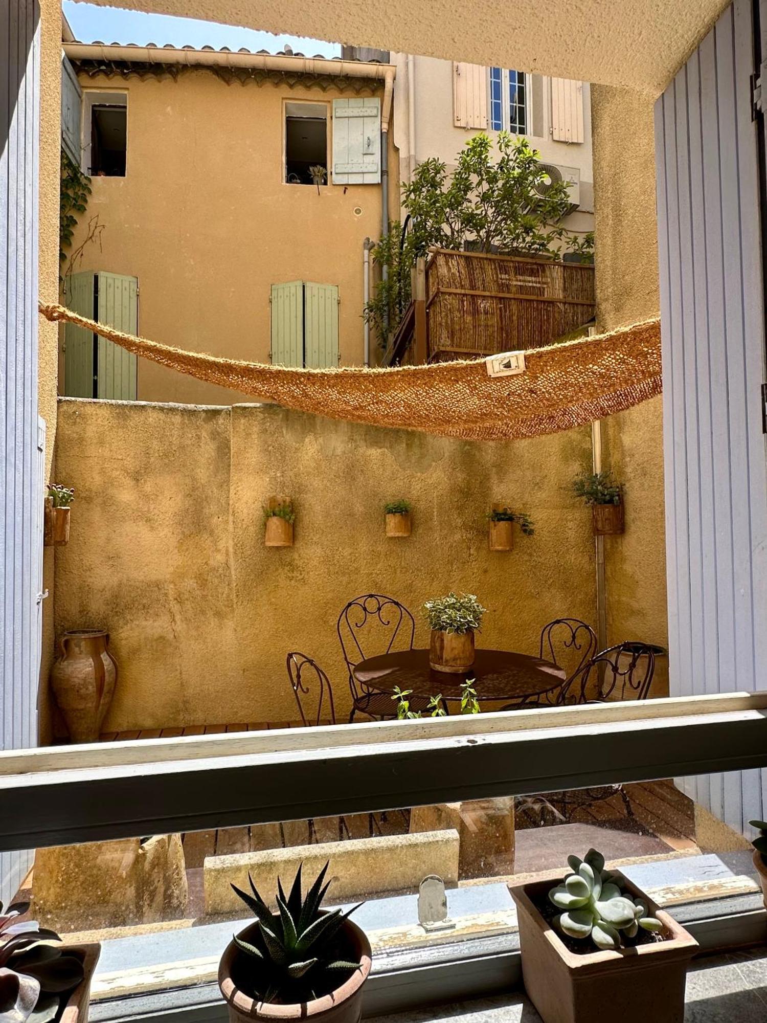 Lou Paseo : Appartement Brocante Centre Historique L'Isle-sur-la-Sorgue Kültér fotó